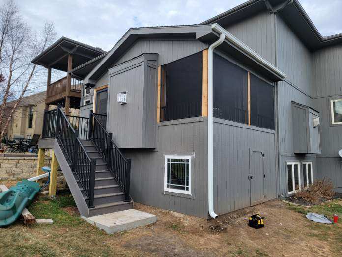 Belton, MO Custom Screen Room - August 2024