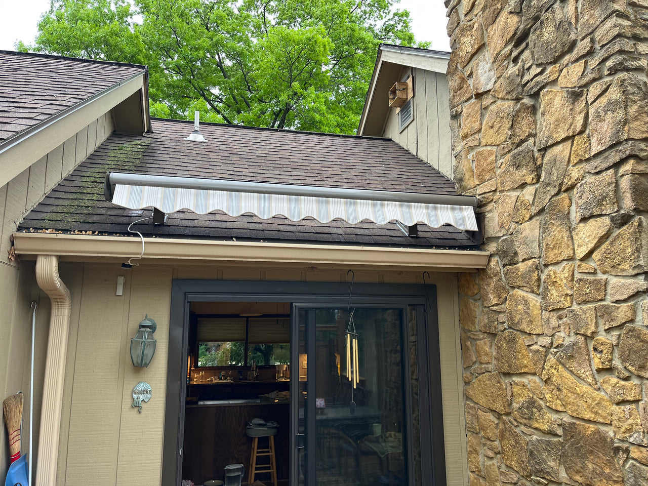 Lawrence, KS Retractable Awning - March 2025